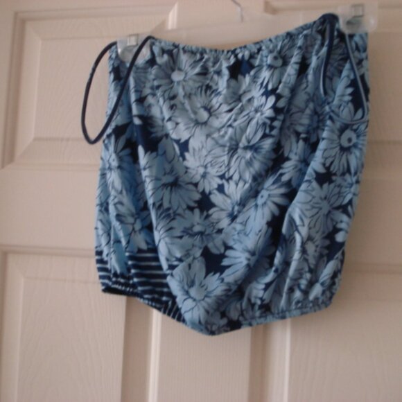 Ladies two piece bathing suit size 9/10 - Picture 3 of 6